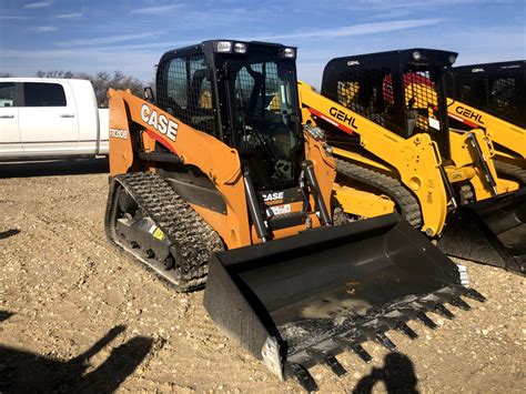 2010 medium compact track loader review|In.